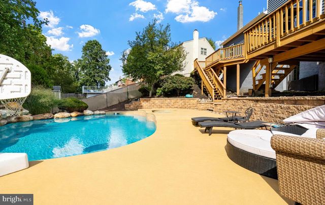620 SWEETWATER DR, Feasterville Trevose, PA 19053