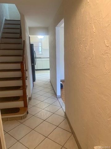 1052 Brinsmade Avenue, Bronx, NY 10465