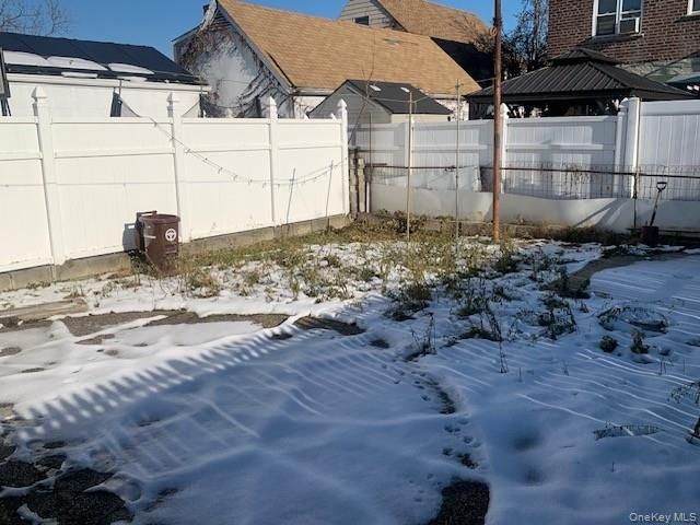 1052 Brinsmade Avenue, Bronx, NY 10465