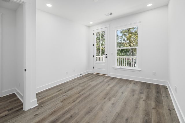 1906 Iris Street, North Charleston, SC 29405