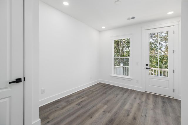 1906 Iris Street, North Charleston, SC 29405