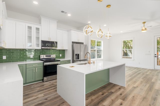 1906 Iris Street, North Charleston, SC 29405