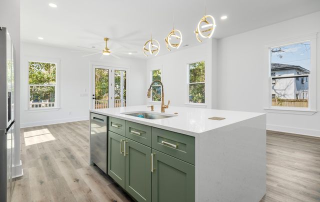 1906 Iris Street, North Charleston, SC 29405