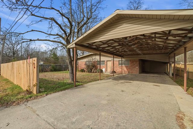 6920 Holtdale Lane, North Little Rock, AR 72118