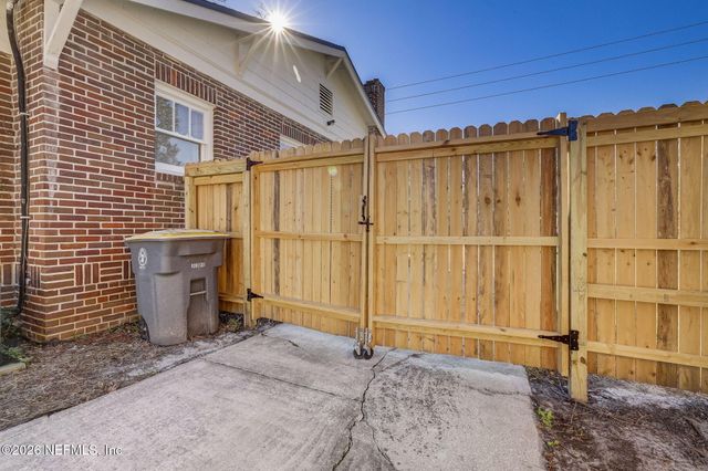 4633 KINGSBURY Street, Jacksonville, FL 32205