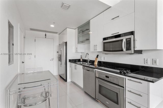 60 SW 13th Street 2219, Miami, FL 33130