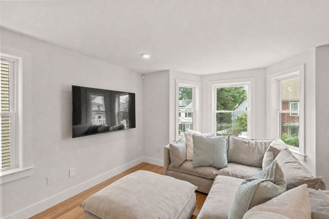 20 Ufford St 1, Boston, MA 02124