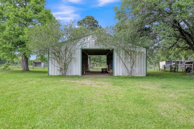 251 Petty Road, Waller, TX 77484
