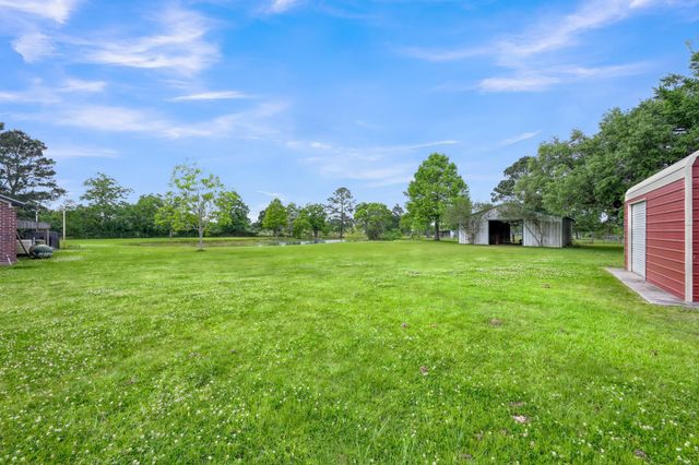 251 Petty Road, Waller, TX 77484