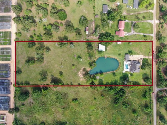 251 Petty Road, Waller, TX 77484