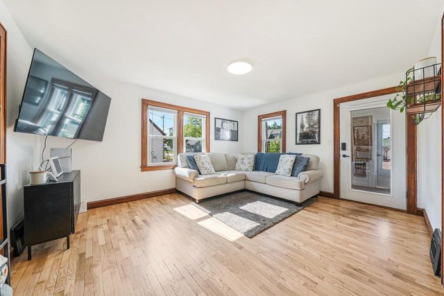 723 W GRANT STREET, Appleton, WI 54914