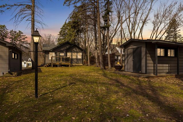 1714 Howard Street N, Maplewood, MN 55109