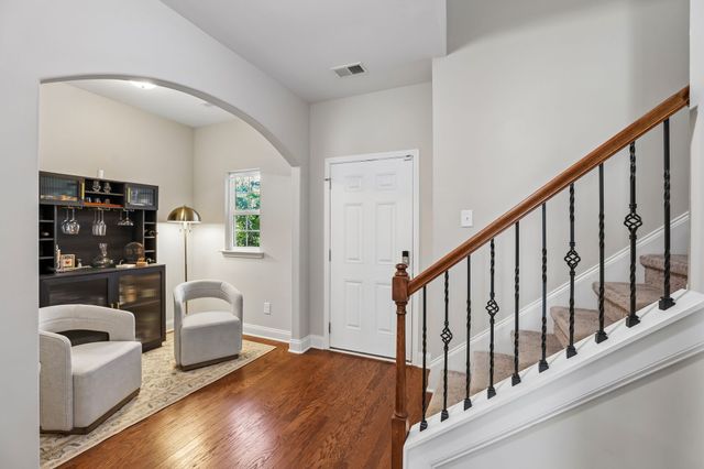 1413 Woodside Dr, Lebanon, TN 37087
