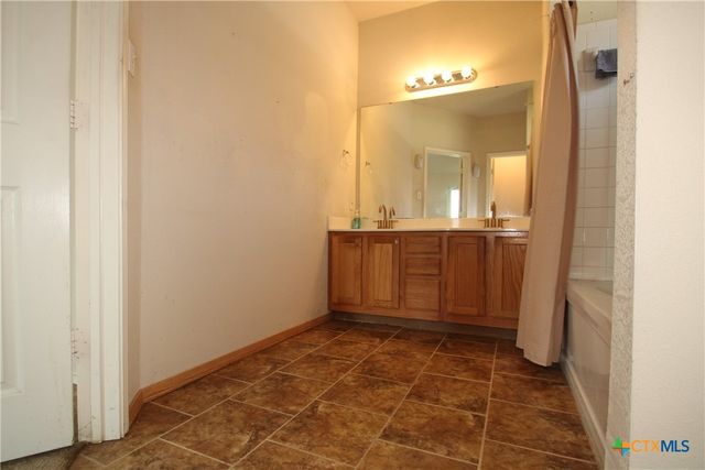 5708 Montrose Drive, Killeen, TX 76542