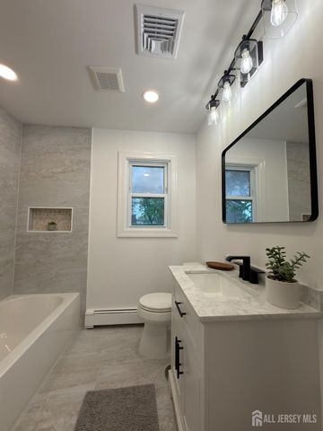 113 Hadley Street, Piscataway, NJ 08854