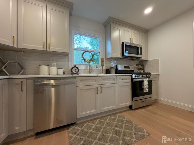 113 Hadley Street, Piscataway, NJ 08854