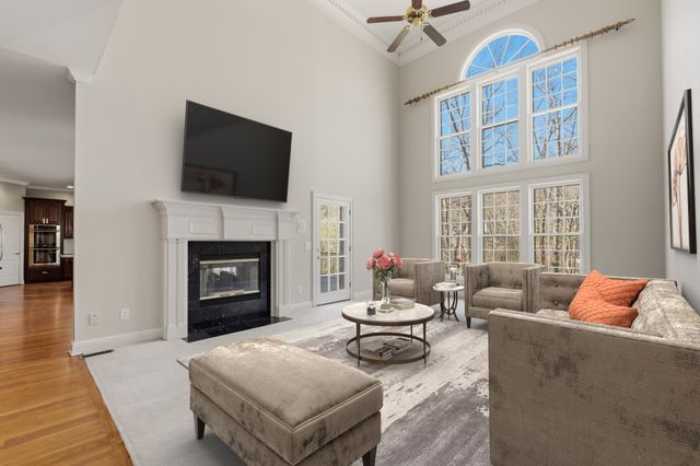 923 Stuart Ln, Brentwood, TN 37027