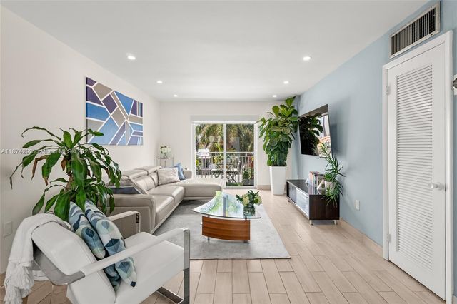 1519 Drexel Ave 402, Miami Beach, FL 33139