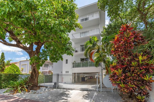 1519 Drexel Ave 402, Miami Beach, FL 33139
