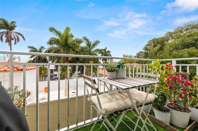 1519 Drexel Ave 402, Miami Beach, FL 33139