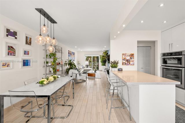 1519 Drexel Ave 402, Miami Beach, FL 33139