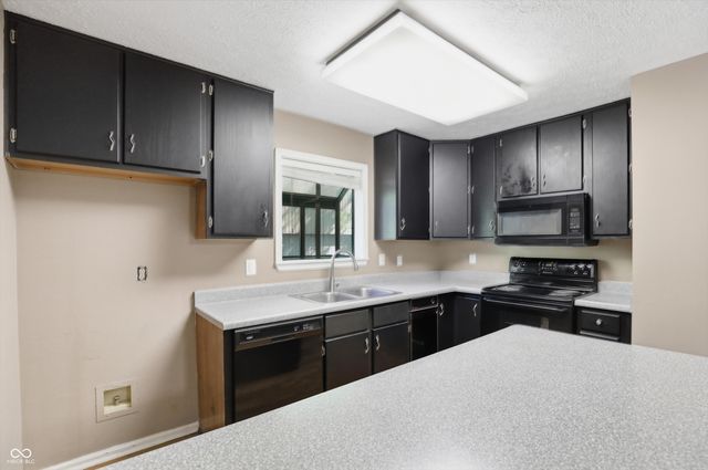 51 Osage Court, Columbus, IN 47201