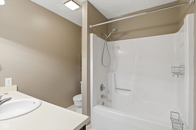 51 Osage Court, Columbus, IN 47201