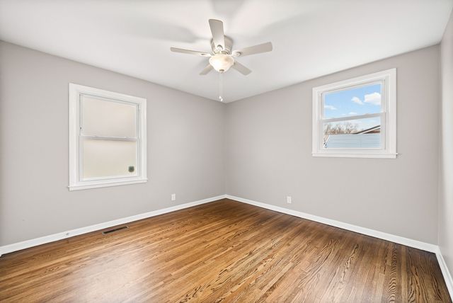 2215 Green Acres Dr, Clarksville, TN 37042