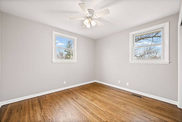 2215 Green Acres Dr, Clarksville, TN 37042