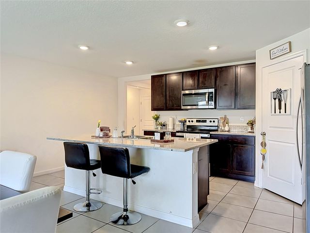 16661 WINDMILL FORGE PASS, Wimauma, FL 33598