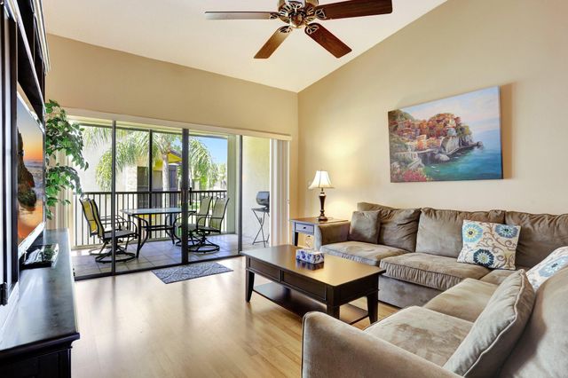 1961 SW 15th Street 82, Deerfield Beach, FL 33442