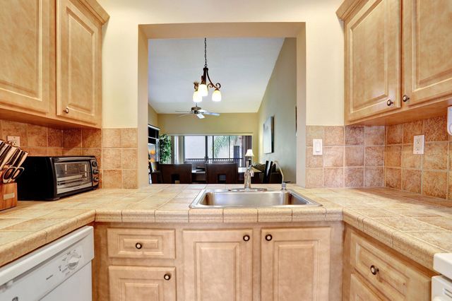 1961 SW 15th Street 82, Deerfield Beach, FL 33442