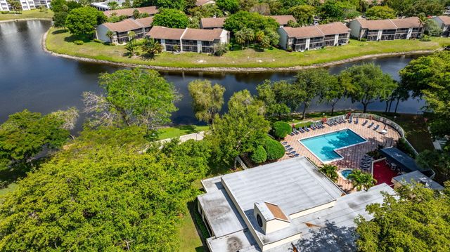 1961 SW 15th Street 82, Deerfield Beach, FL 33442