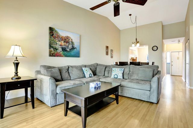1961 SW 15th Street 82, Deerfield Beach, FL 33442