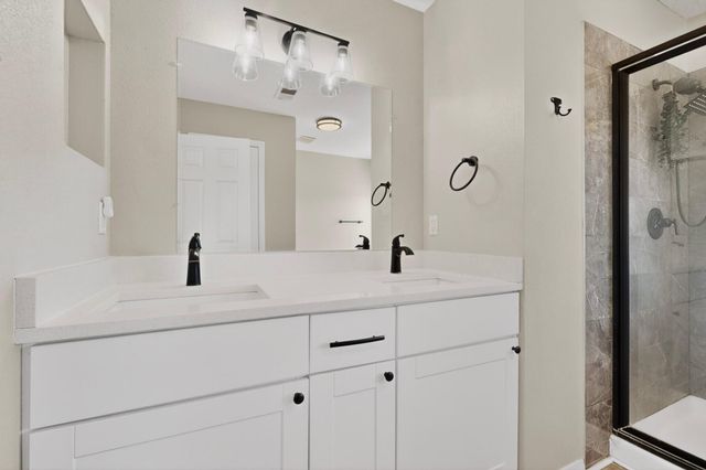 6915 Eastford Place NW, Albuquerque, NM 87114