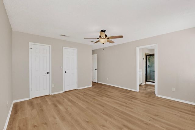 6915 Eastford Place NW, Albuquerque, NM 87114