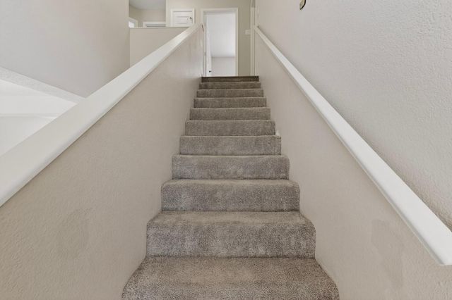 6915 Eastford Place NW, Albuquerque, NM 87114