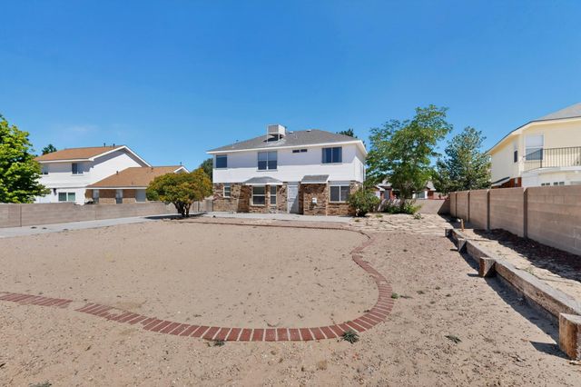 6915 Eastford Place NW, Albuquerque, NM 87114