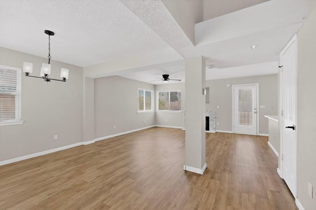 6915 Eastford Place NW, Albuquerque, NM 87114