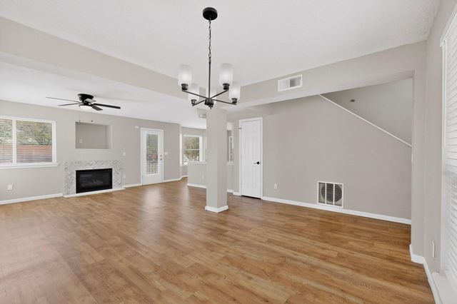 6915 Eastford Place NW, Albuquerque, NM 87114