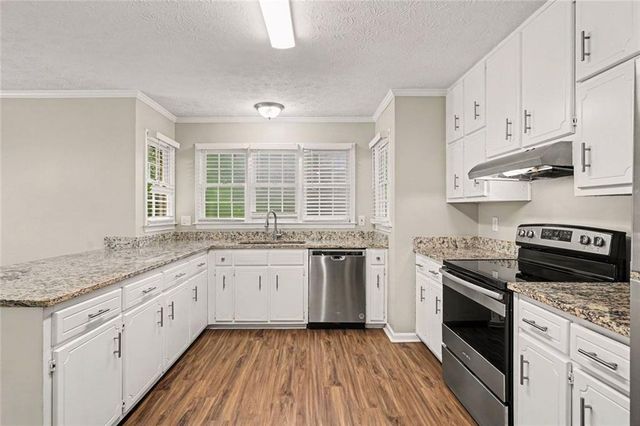 152 Olde Hampton Way, Hampton, GA 30228
