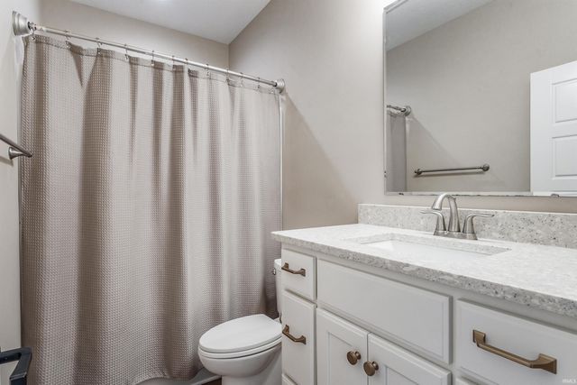 824 Bingham Pass, Fort Wayne, IN 46845