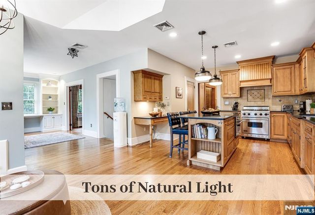 372 S Irving Street, Ridgewood, NJ 07450