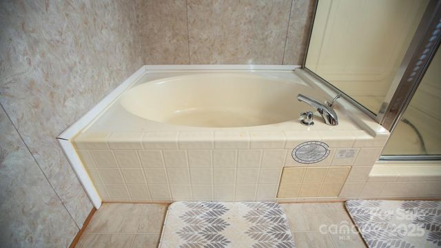 4150 Bristol Place, Collettsville, NC 28611