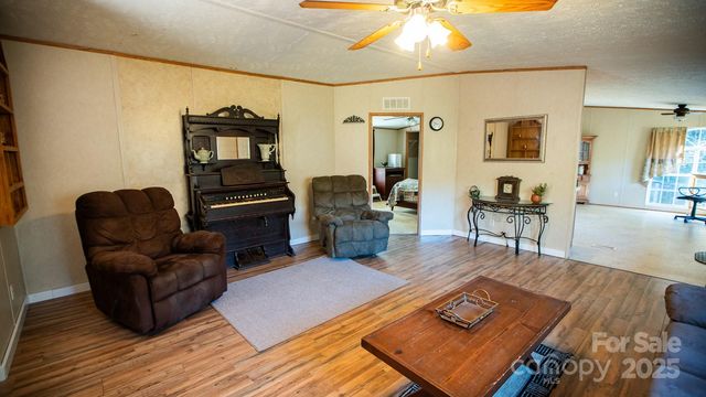 4150 Bristol Place, Collettsville, NC 28611