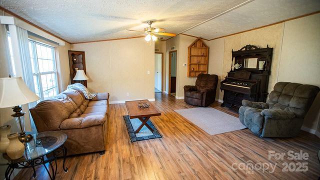 4150 Bristol Place, Collettsville, NC 28611