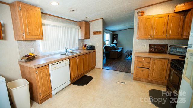 4150 Bristol Place, Collettsville, NC 28611