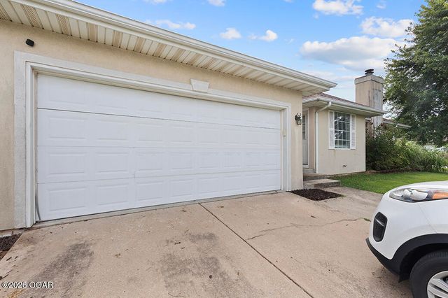 705 S Whippoorwill Drive, Strafford, MO 65757