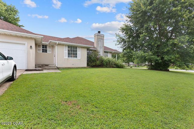 705 S Whippoorwill Drive, Strafford, MO 65757