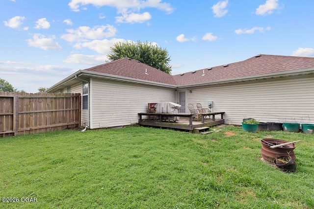 705 S Whippoorwill Drive, Strafford, MO 65757